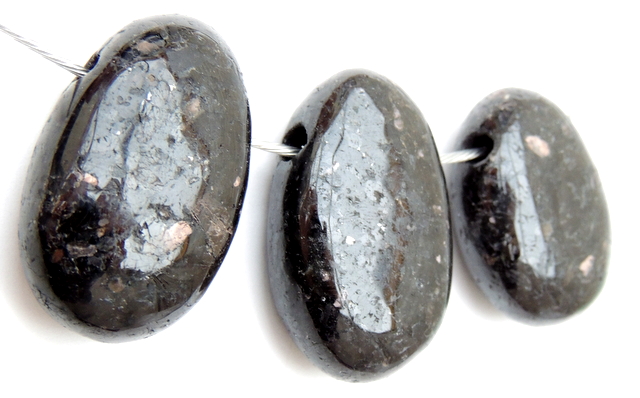 Edelstenen N – O